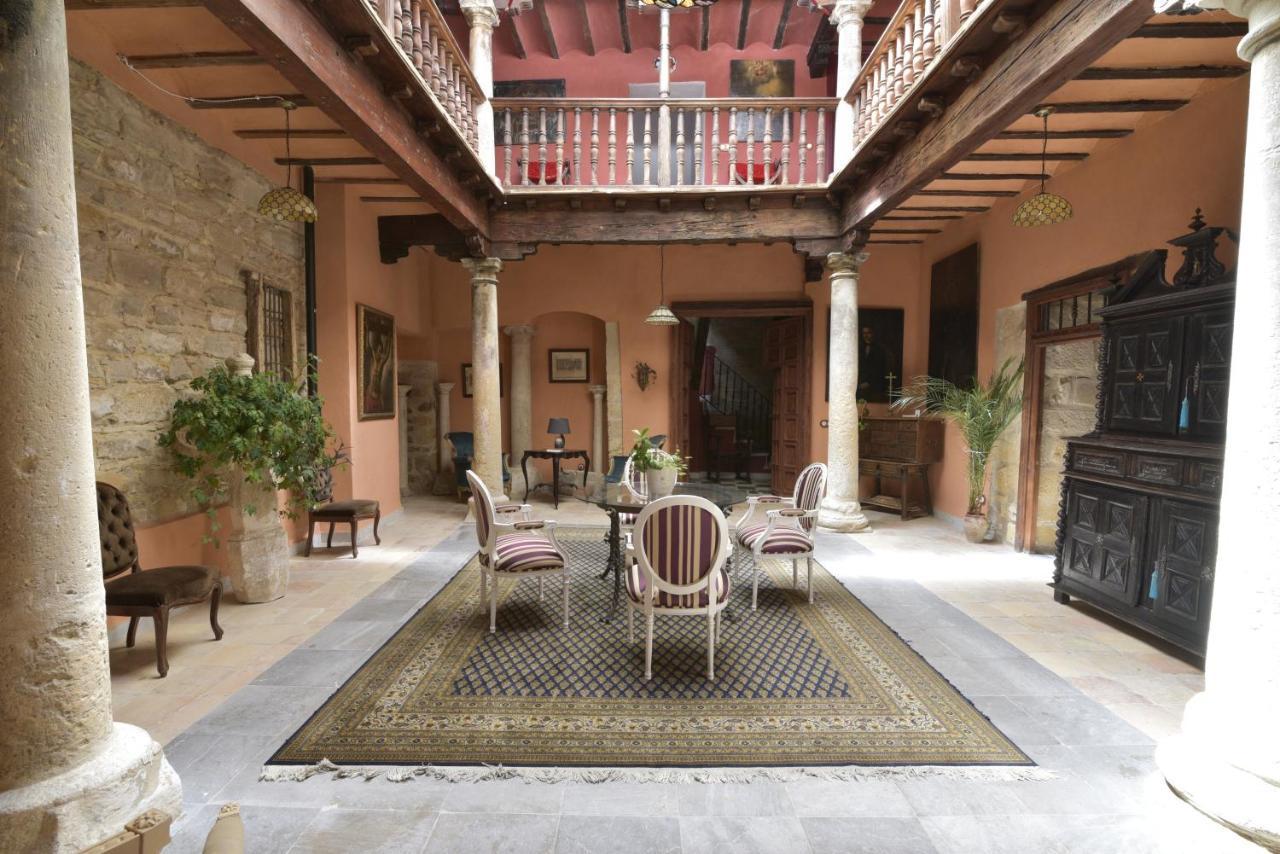 Casa Palacio El Caballero De Malta 우베다 외부 사진